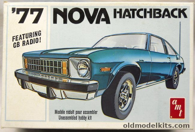 AMT 1/25 1977 Chevrolet Nova Hatchbox With CB Radio, T489 plastic model kit